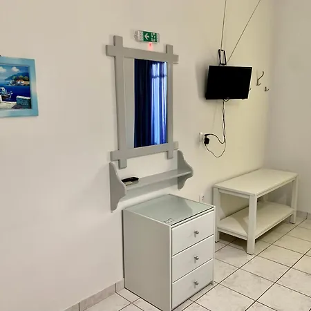 Theoni Apartman