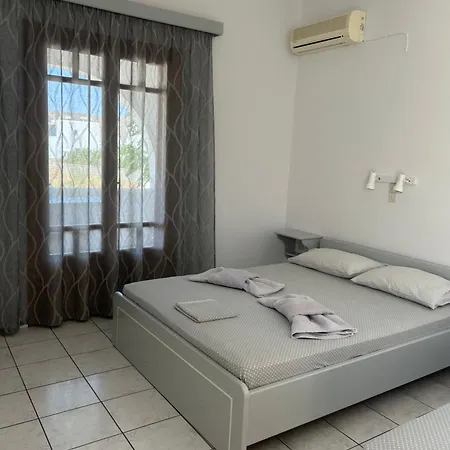 Theoni Apartman Kastrákion