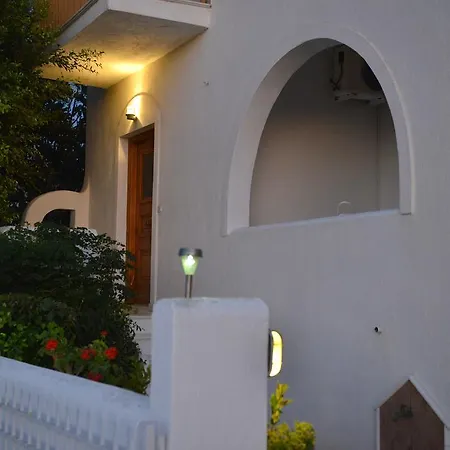 Apartment Theoni